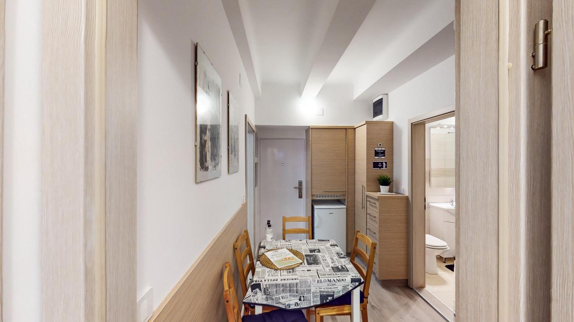 Chaplin Apartment - Free Garage Parking ليوبليانا المظهر الخارجي الصورة